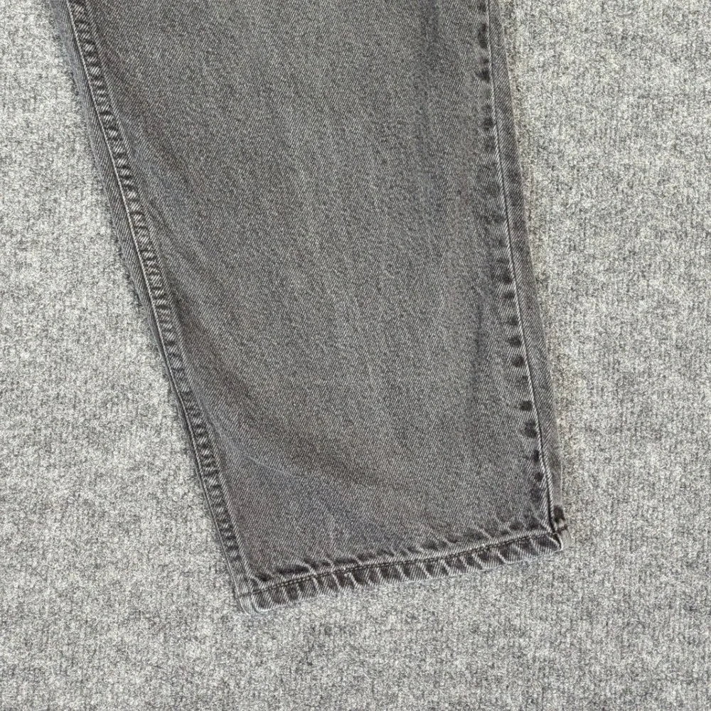Levis 560 Comfort Fit Jeans Mens 42x32 Faded Black Tapered Leg Denim Pants